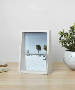 UMD EDGE MARBLE FRAMES